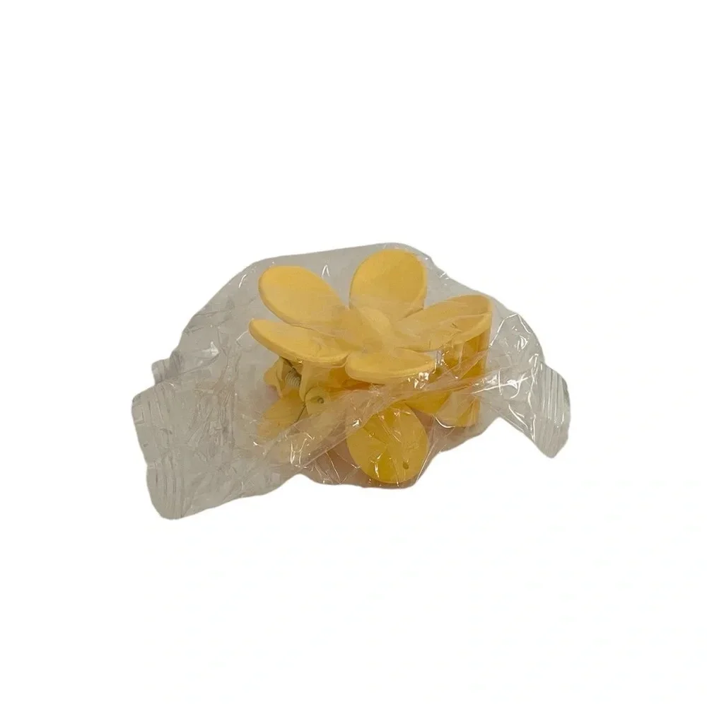 Large Flower Hair Accessories Claw Hair Clips Set of 2 Yellow & Purple NWOT - Picture 4 of 12